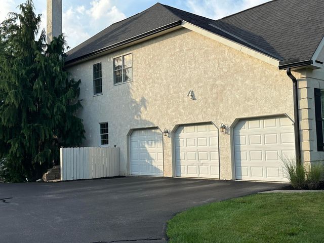 8347 Amberleigh Way, Dublin, OH 43017