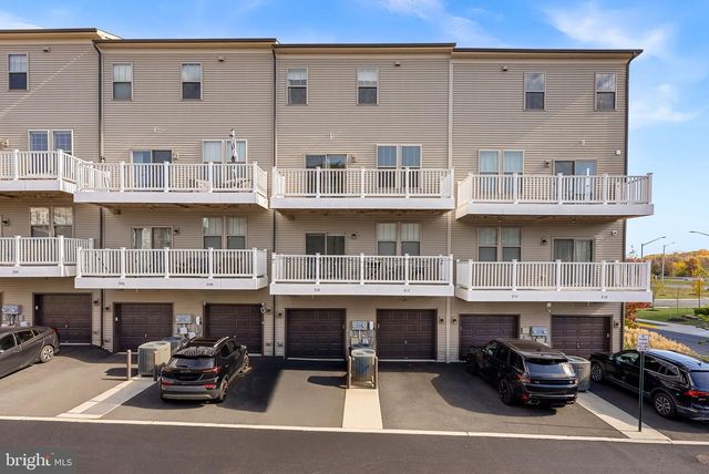 312 PETITE SIRAH TER SE, Leesburg, VA 20175