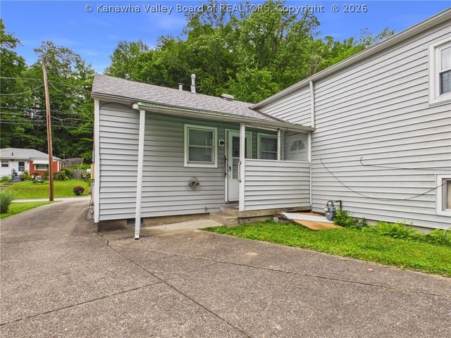 609 Granada Way, Charleston, WV 25304