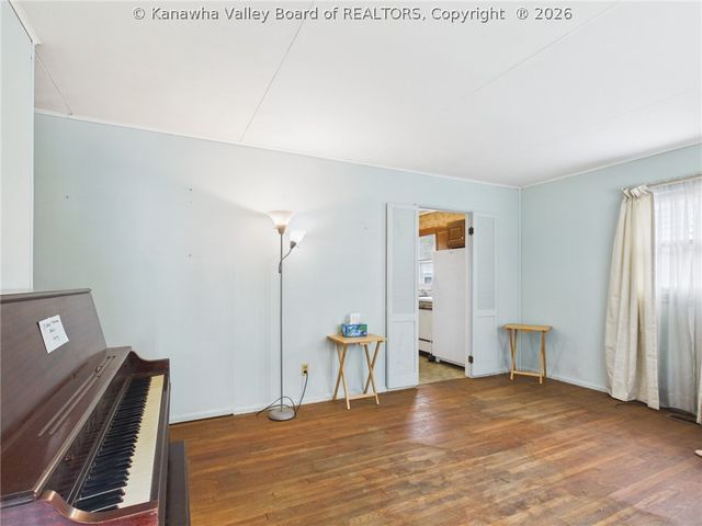 609 Granada Way, Charleston, WV 25304