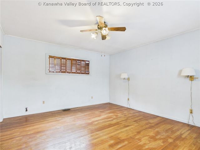 609 Granada Way, Charleston, WV 25304