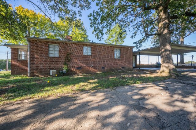 101 Sunset Rd, Dickson, TN 37055