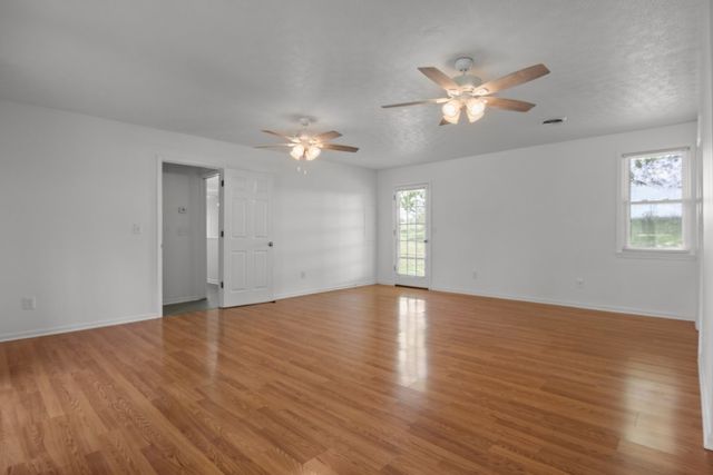1720 Duke Loop, Dickson, TN 37055