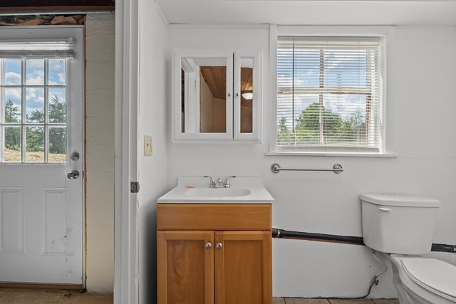 1720 Duke Loop, Dickson, TN 37055