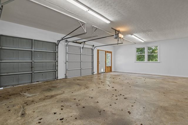1720 Duke Loop, Dickson, TN 37055