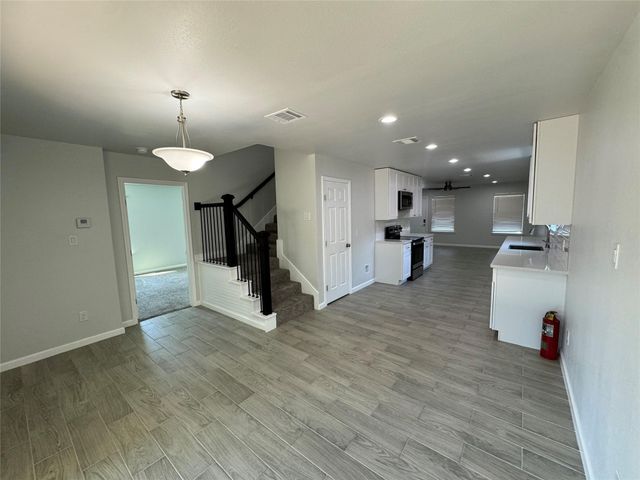 4720 Evening View Drive, Granbury, TX 76048