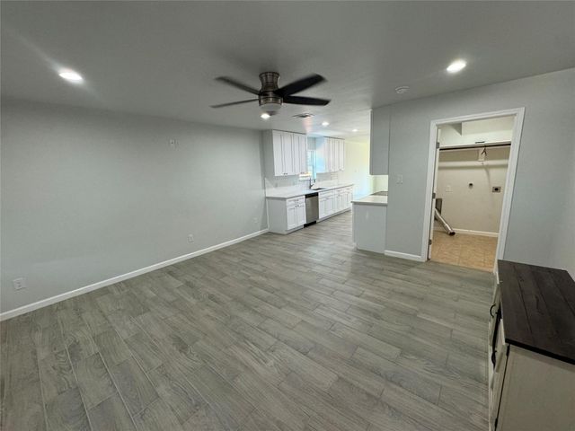 4720 Evening View Drive, Granbury, TX 76048