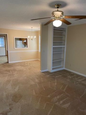 2095 Tudor, Sumter, SC 29150