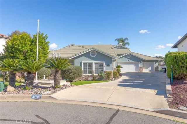 30700 Spyglass, Canyon Lake, CA 92587