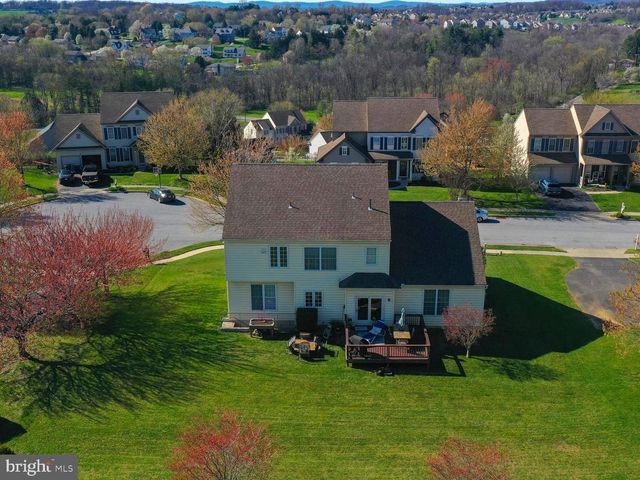 815 EDGEWORTH CT, Red Lion, PA 17356