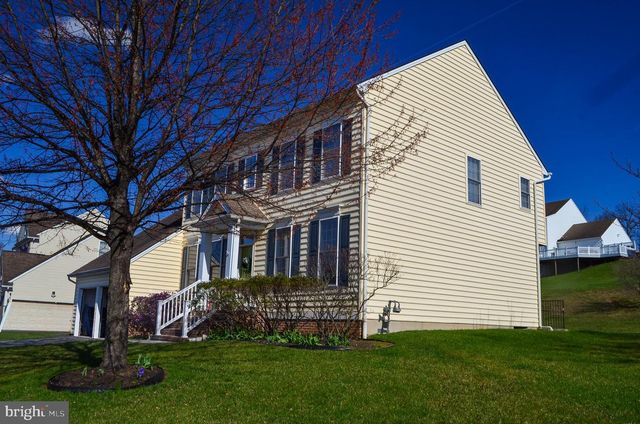 815 EDGEWORTH CT, Red Lion, PA 17356