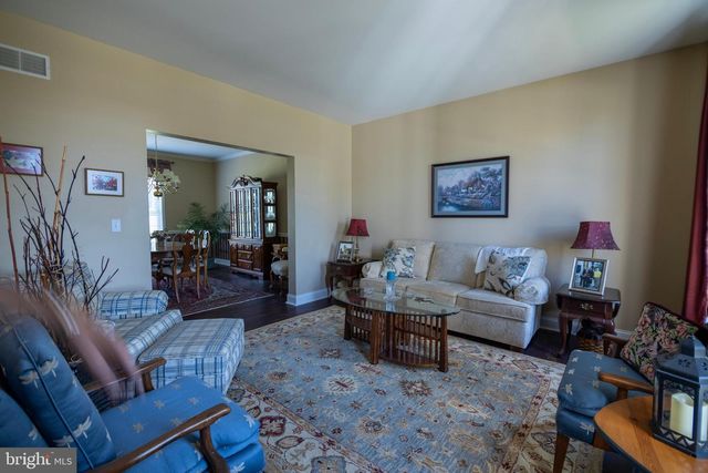 815 EDGEWORTH CT, Red Lion, PA 17356