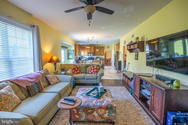 815 EDGEWORTH CT, Red Lion, PA 17356