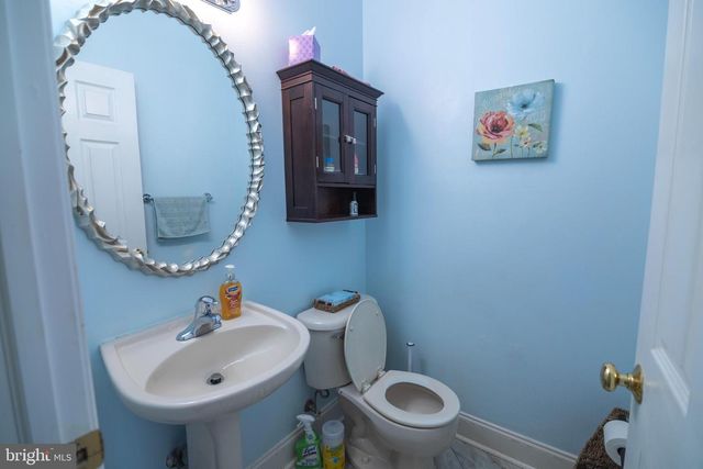 815 EDGEWORTH CT, Red Lion, PA 17356