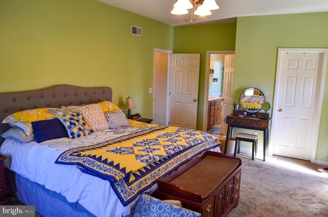 815 EDGEWORTH CT, Red Lion, PA 17356