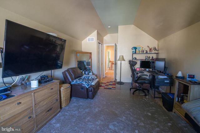 815 EDGEWORTH CT, Red Lion, PA 17356