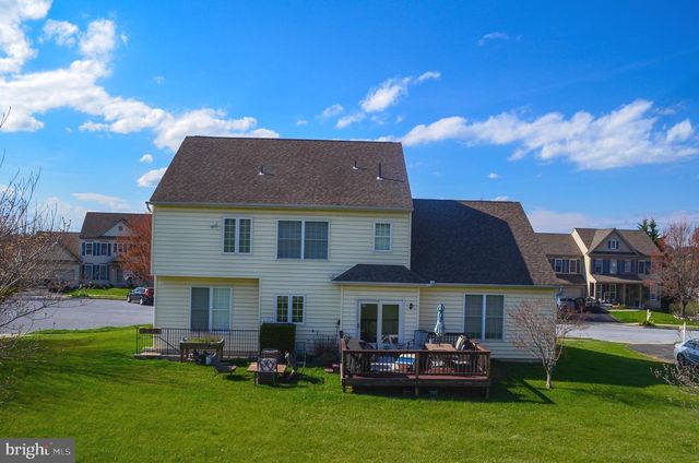 815 EDGEWORTH CT, Red Lion, PA 17356