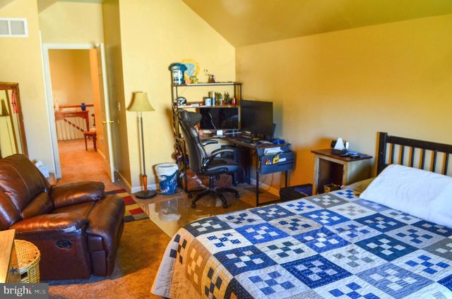 815 EDGEWORTH CT, Red Lion, PA 17356