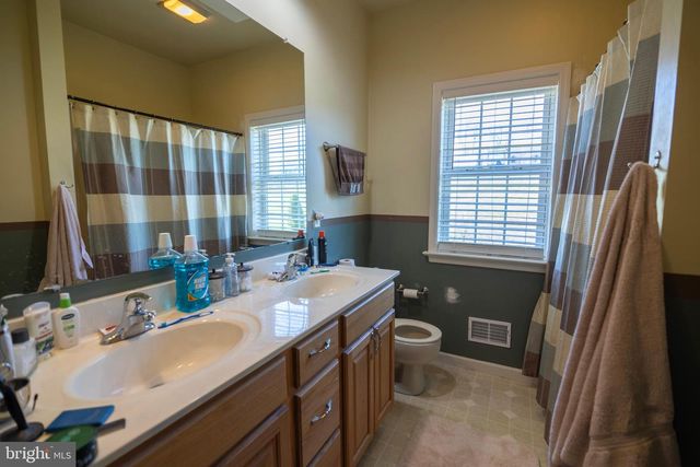 815 EDGEWORTH CT, Red Lion, PA 17356