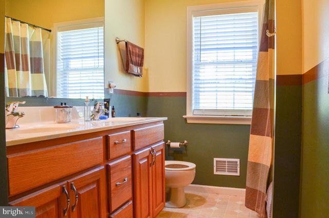 815 EDGEWORTH CT, Red Lion, PA 17356
