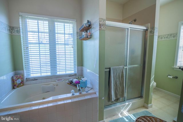 815 EDGEWORTH CT, Red Lion, PA 17356