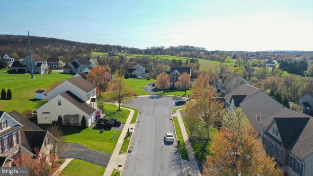 815 EDGEWORTH CT, Red Lion, PA 17356