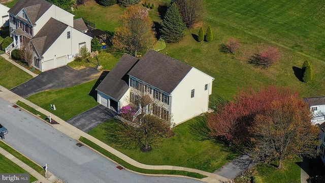 815 EDGEWORTH CT, Red Lion, PA 17356