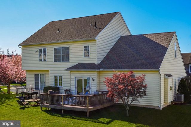 815 EDGEWORTH CT, Red Lion, PA 17356