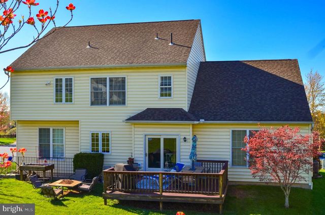 815 EDGEWORTH CT, Red Lion, PA 17356