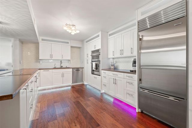 500 TREASURE ISLAND CAUSEWAY 308, Treasure Island, FL 33706