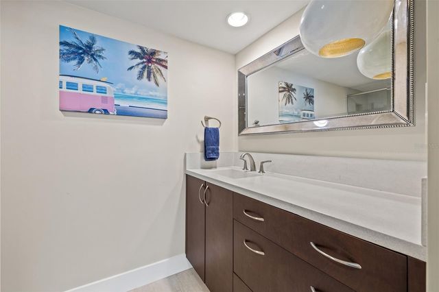 500 TREASURE ISLAND CAUSEWAY 308, Treasure Island, FL 33706