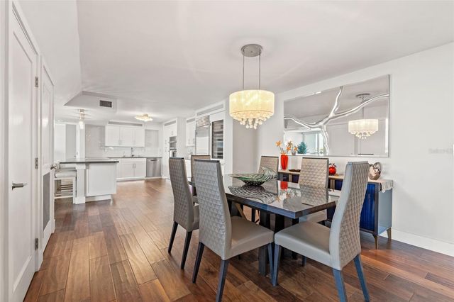 500 TREASURE ISLAND CAUSEWAY 308, Treasure Island, FL 33706