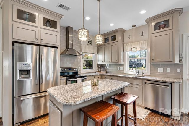 6511 Songbird Lane, Denver, NC 28037