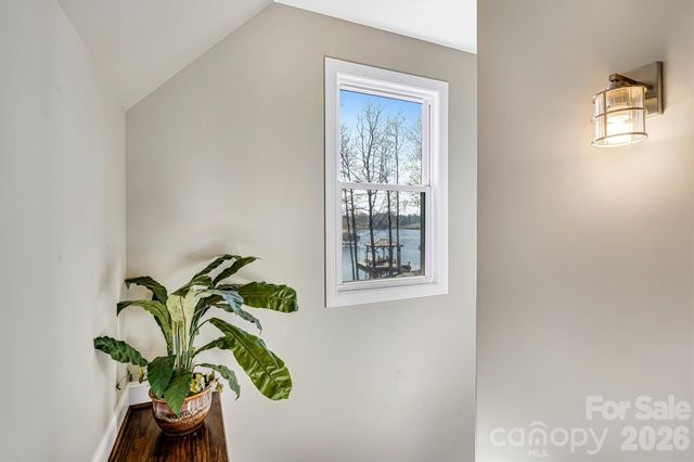 6511 Songbird Lane, Denver, NC 28037