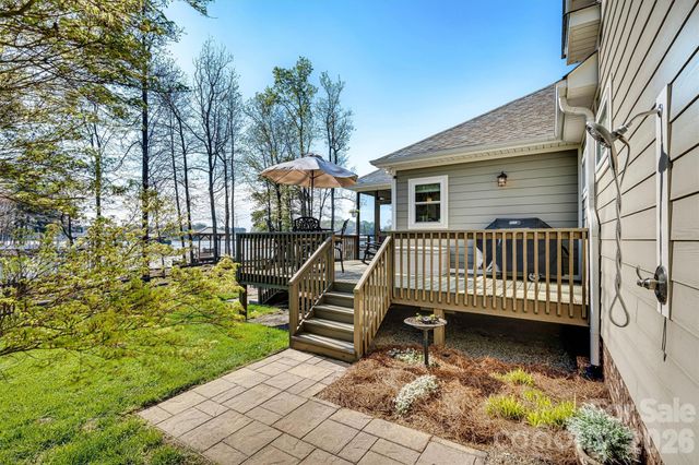 6511 Songbird Lane, Denver, NC 28037