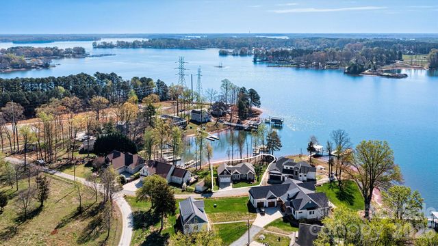 6511 Songbird Lane, Denver, NC 28037