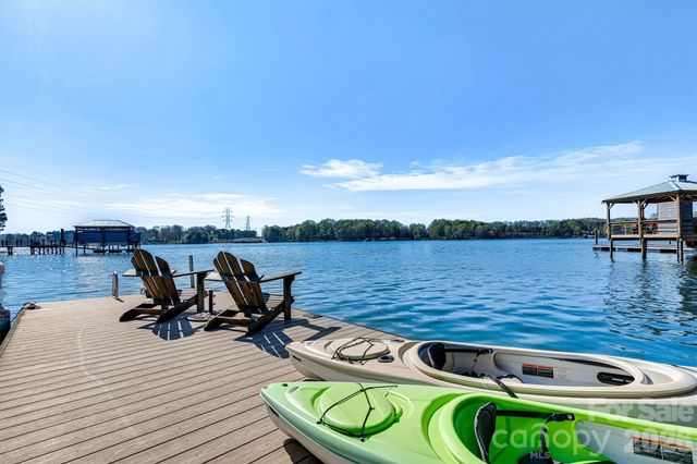 6511 Songbird Lane, Denver, NC 28037