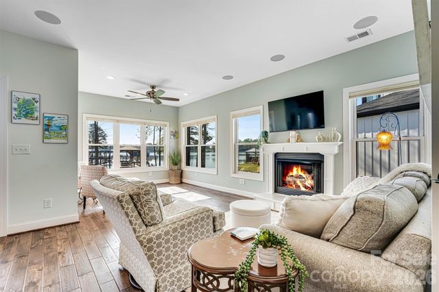 6511 Songbird Lane, Denver, NC 28037