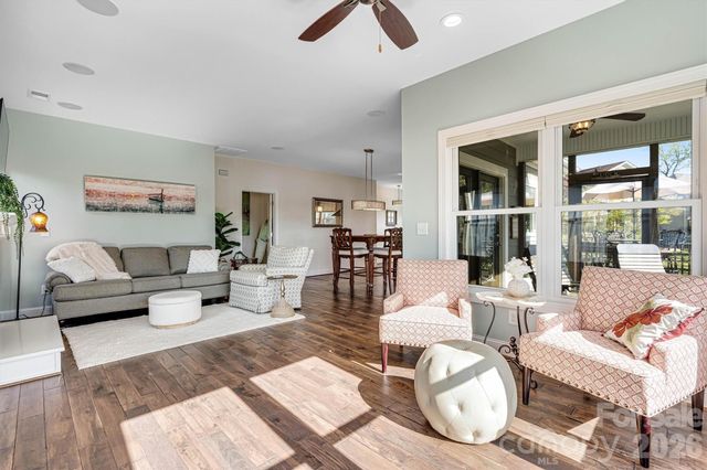 6511 Songbird Lane, Denver, NC 28037