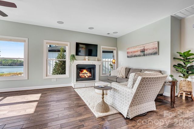 6511 Songbird Lane, Denver, NC 28037