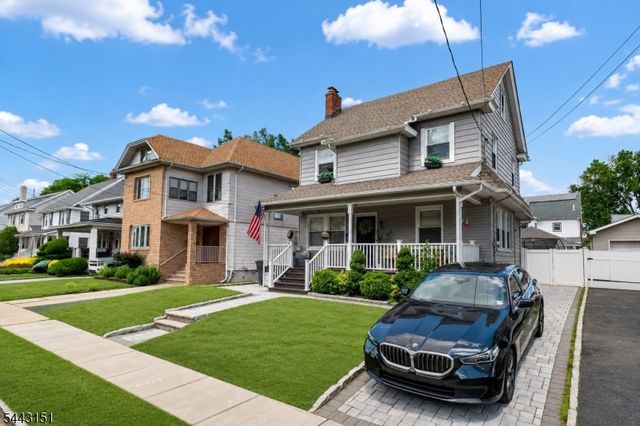 631 Magie Ave, Elizabeth City, NJ 07208