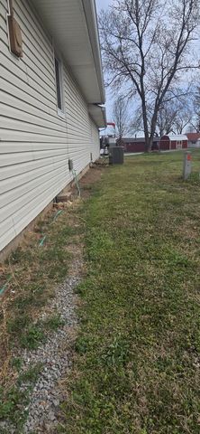 25300 S 608 Lane, Grove, OK 74344