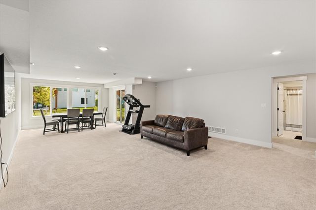 3012 Plum Drive, Norwalk, IA 50211