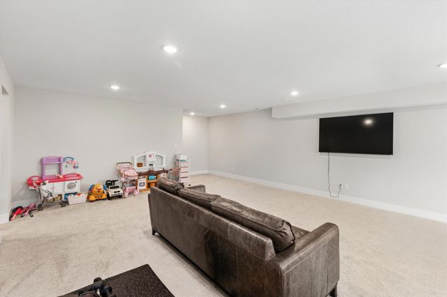 3012 Plum Drive, Norwalk, IA 50211