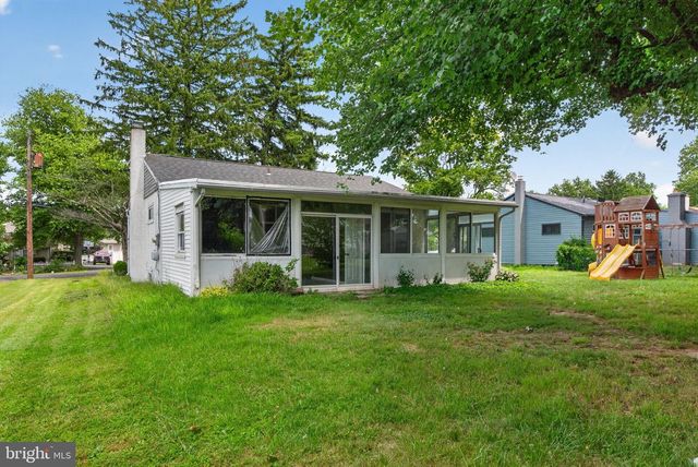 336 BEECH ST, Warminster, PA 18974