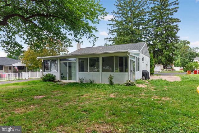 336 BEECH ST, Warminster, PA 18974