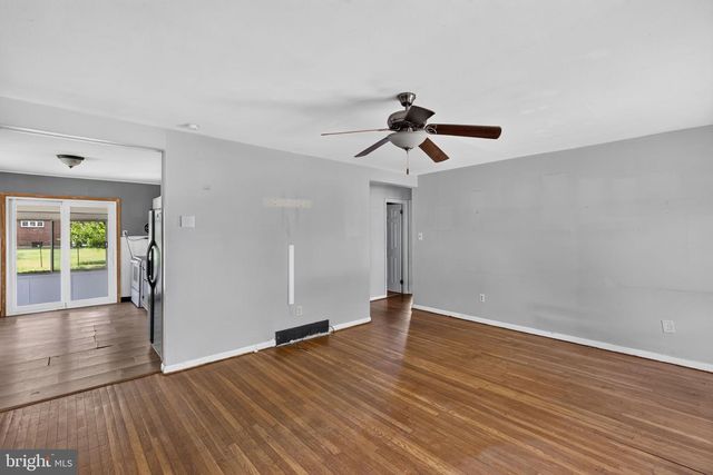 336 BEECH ST, Warminster, PA 18974