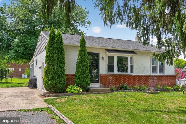 336 BEECH ST, Warminster, PA 18974