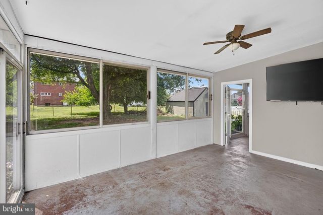336 BEECH ST, Warminster, PA 18974