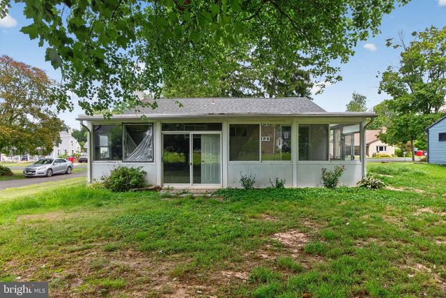 336 BEECH ST, Warminster, PA 18974